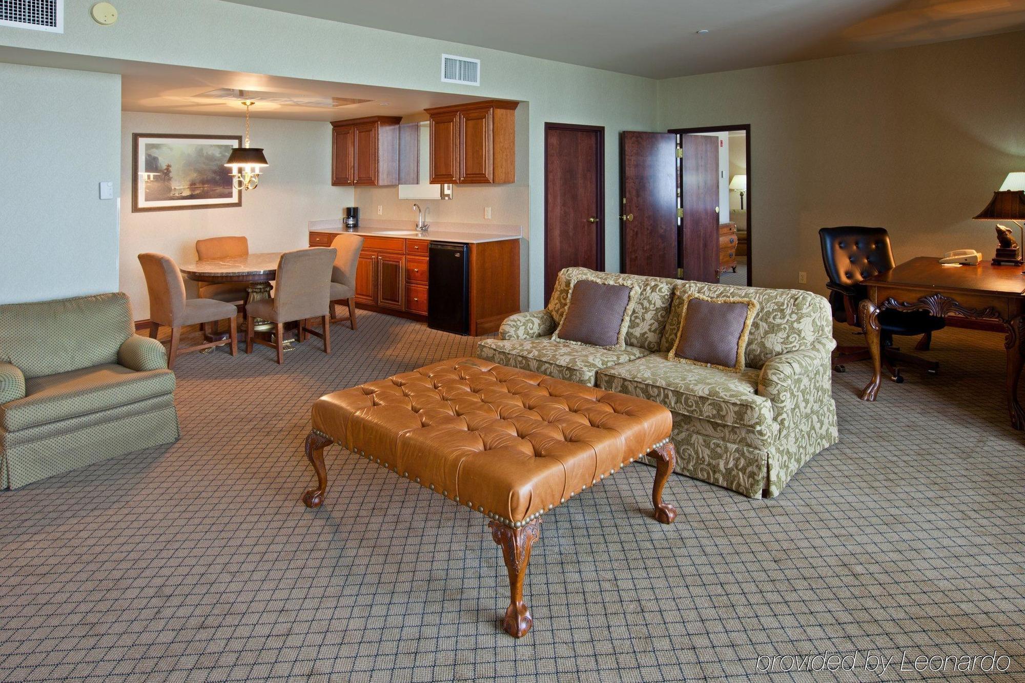 Holiday Inn Wilmington By Ihg Gurneyville Room photo